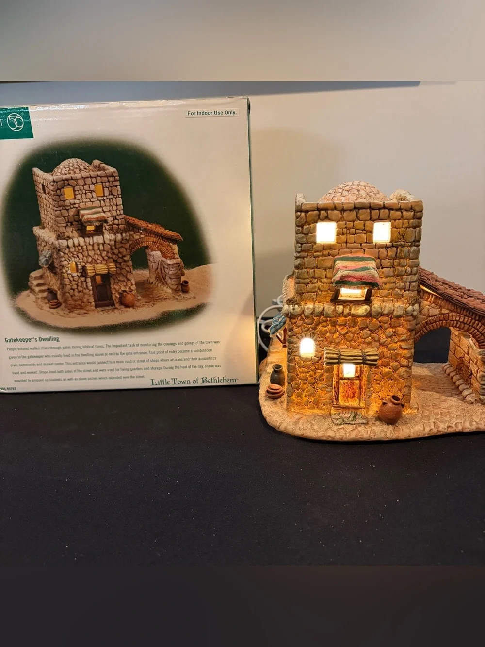 Department 56 Gatekeeper’s Dwelling - Little Town of Bethlehem #59797 - Box